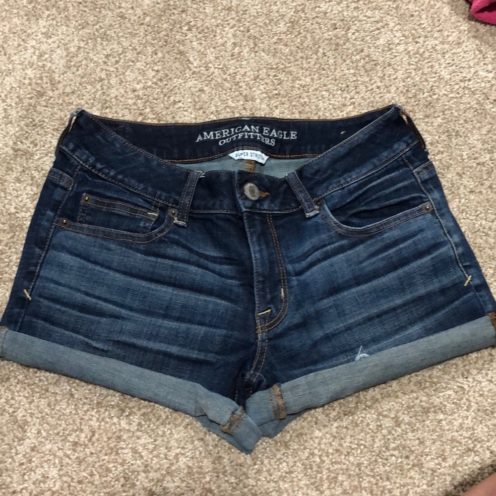 Super stretchy jean shorts!!